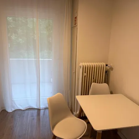 Schoenes In Top-lage Apartment